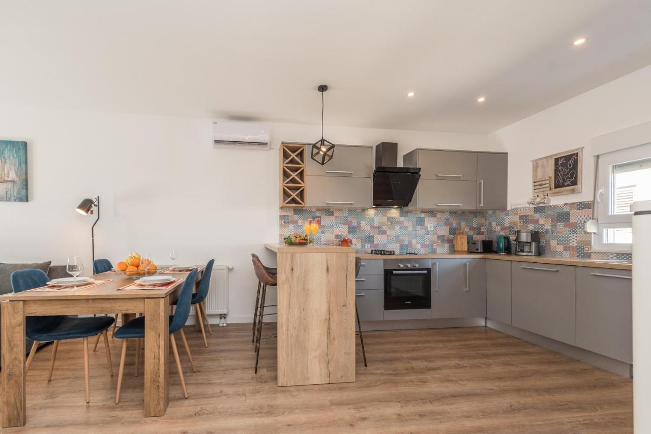 Apartmani Dmarie Привлака Екстер'єр фото