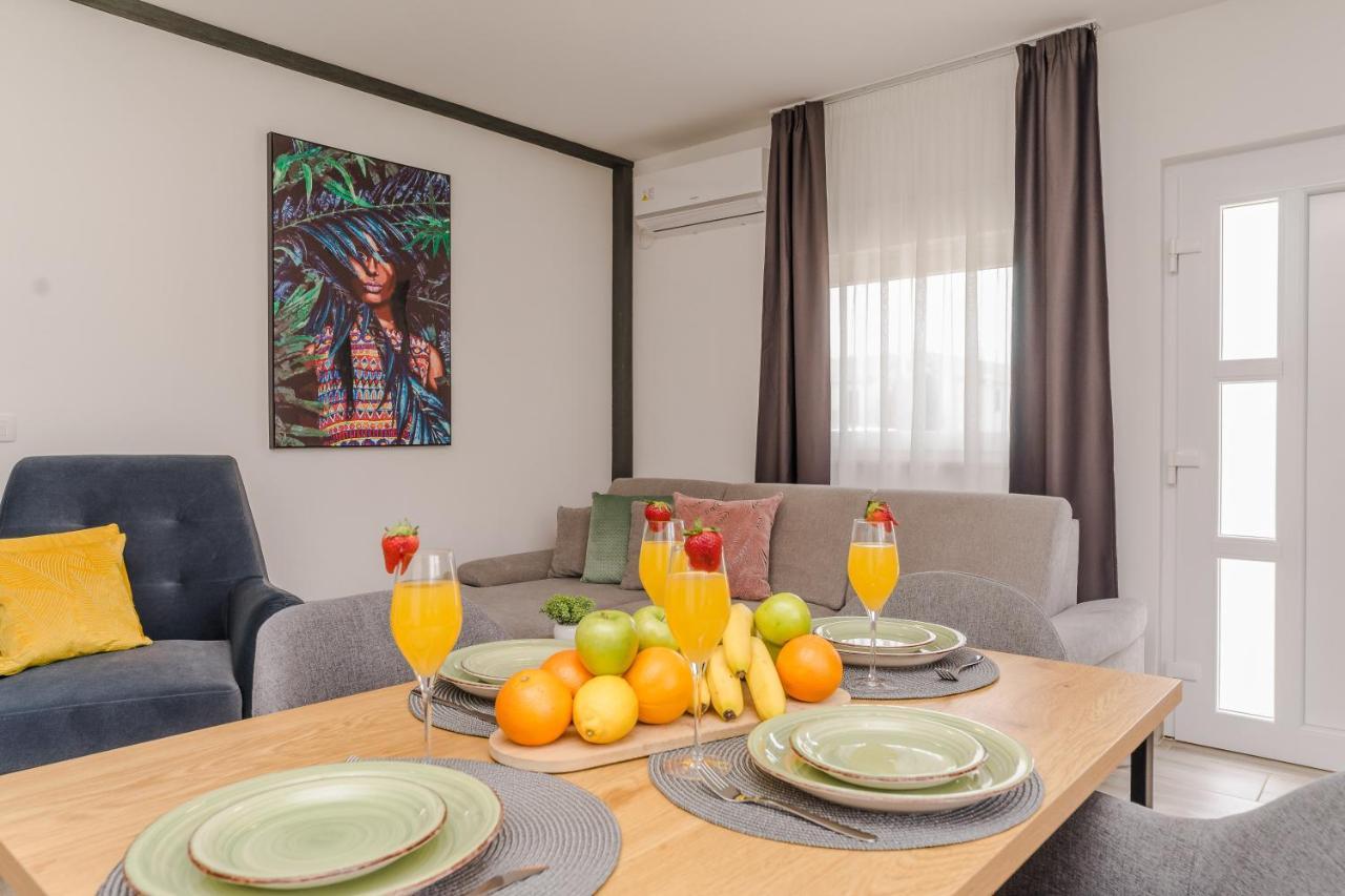 Apartmani Dmarie Привлака Екстер'єр фото